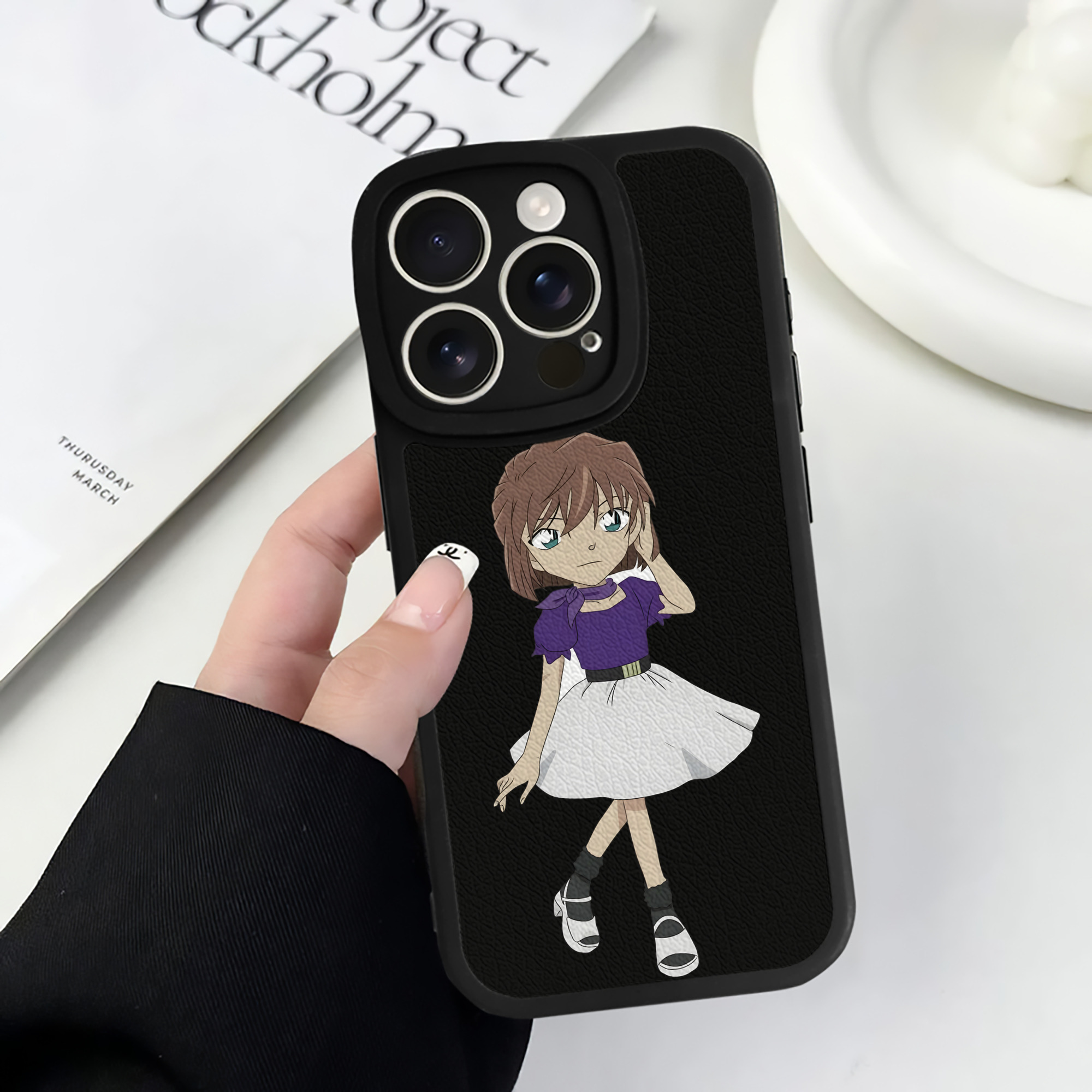 （画像用） 名探偵コナン 灰原 哀 はいばら あい Detective Conan Anita Hailey、Vi Graythorn Haibara Ai 【iPhone 16シリーズ対応】シリコンスマホケース（レザー調） 材質：シリコン